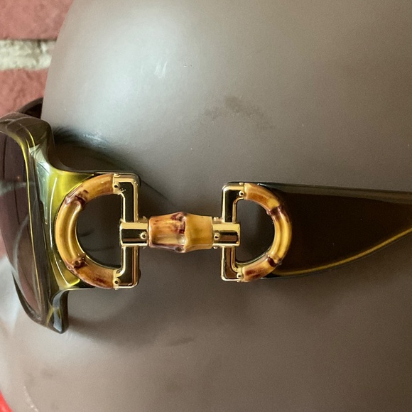 Gucci Bamboo Horsebit Sunglasses Made in Italy - Picture 9 of 12